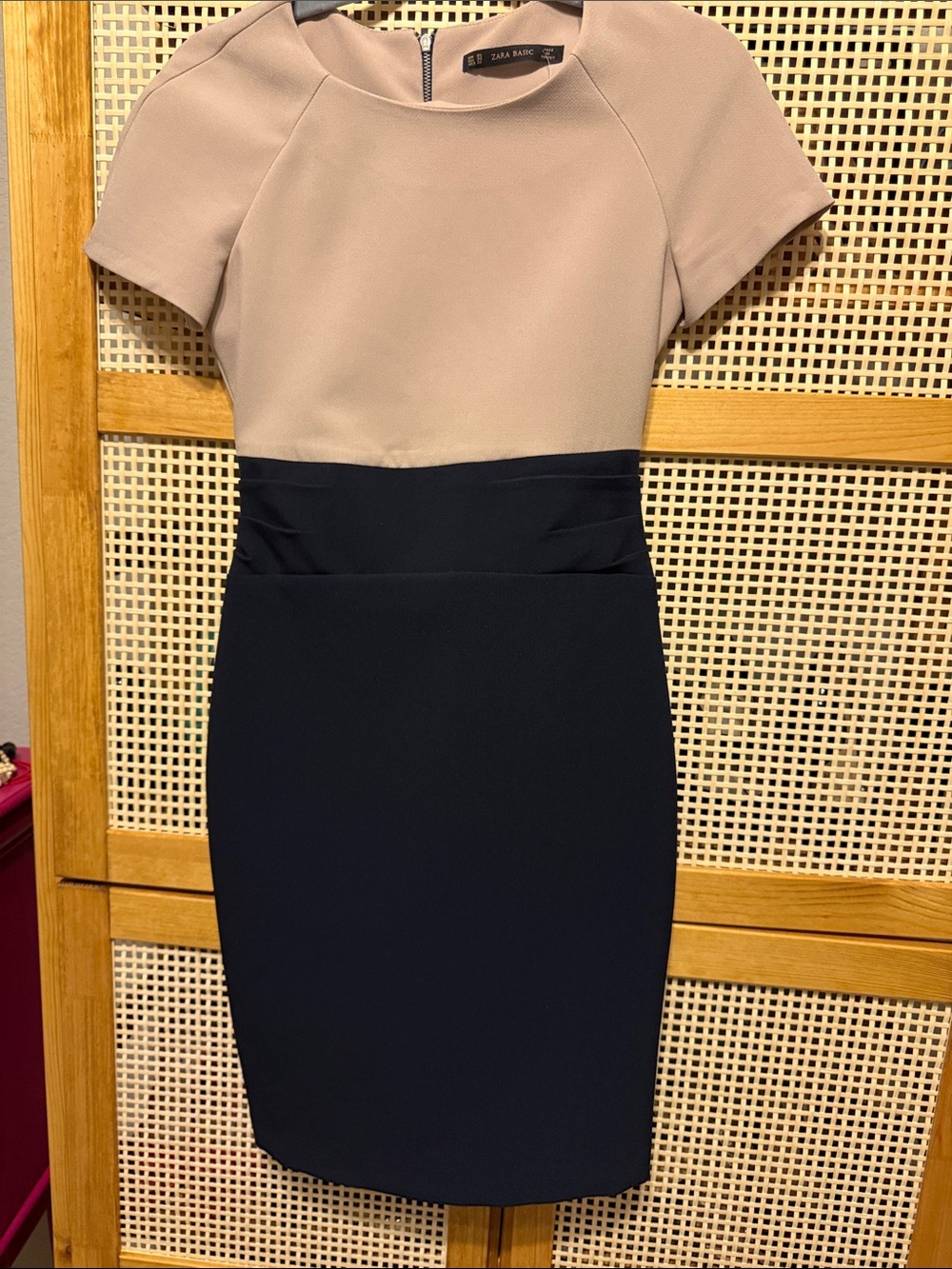 Zara colorblock Sheath Dress in Beige and navy